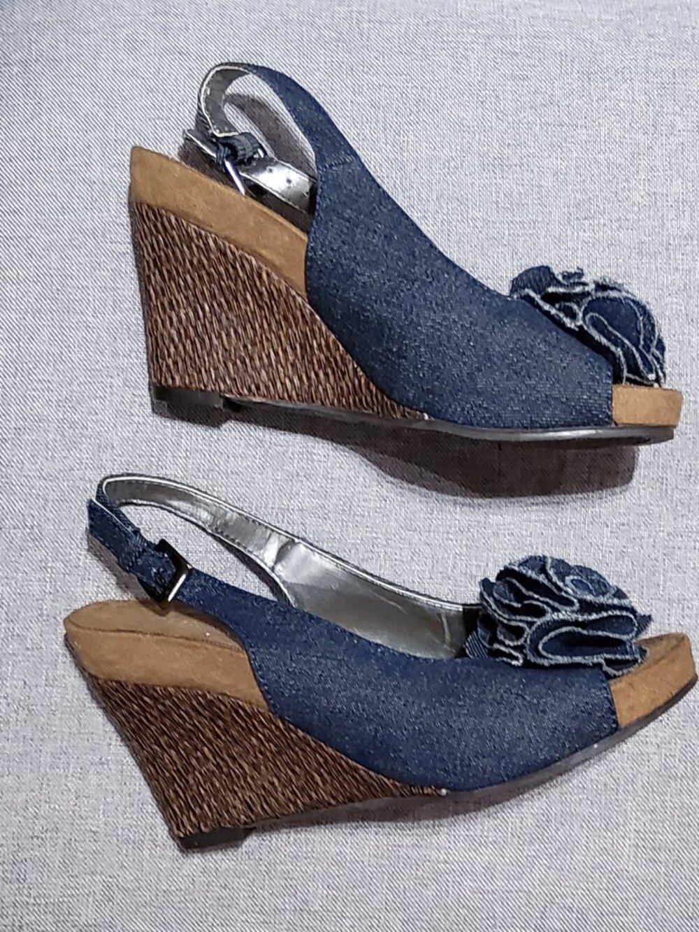 NEW NWT Aerosols Denim Peep Toe Slingback Cork Wedge Sandals Air Plush Size 6M
